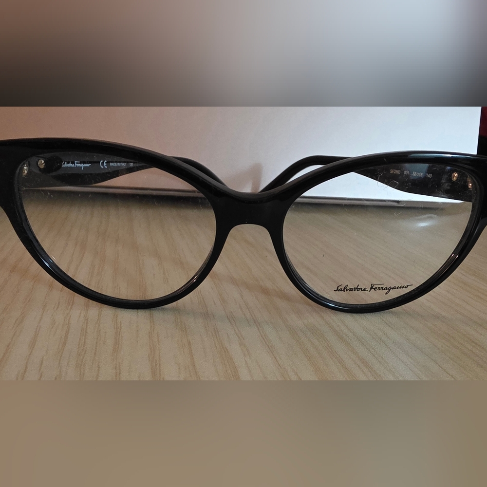 Salvatore Ferragamo Glossy Black Cateye Eyewear With Gold Bow Detail